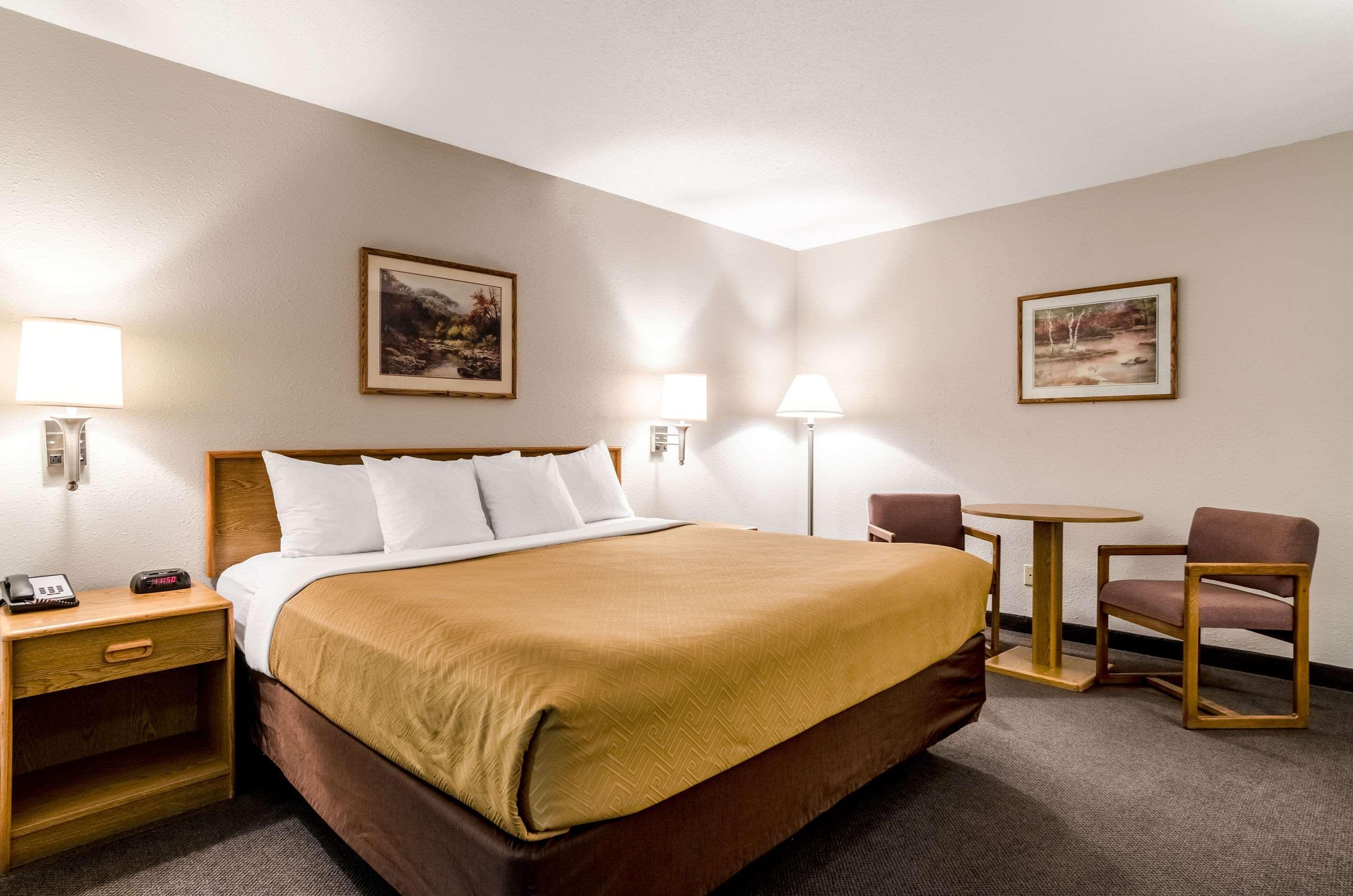 Rodeway Inn Ainsworth Luaran gambar