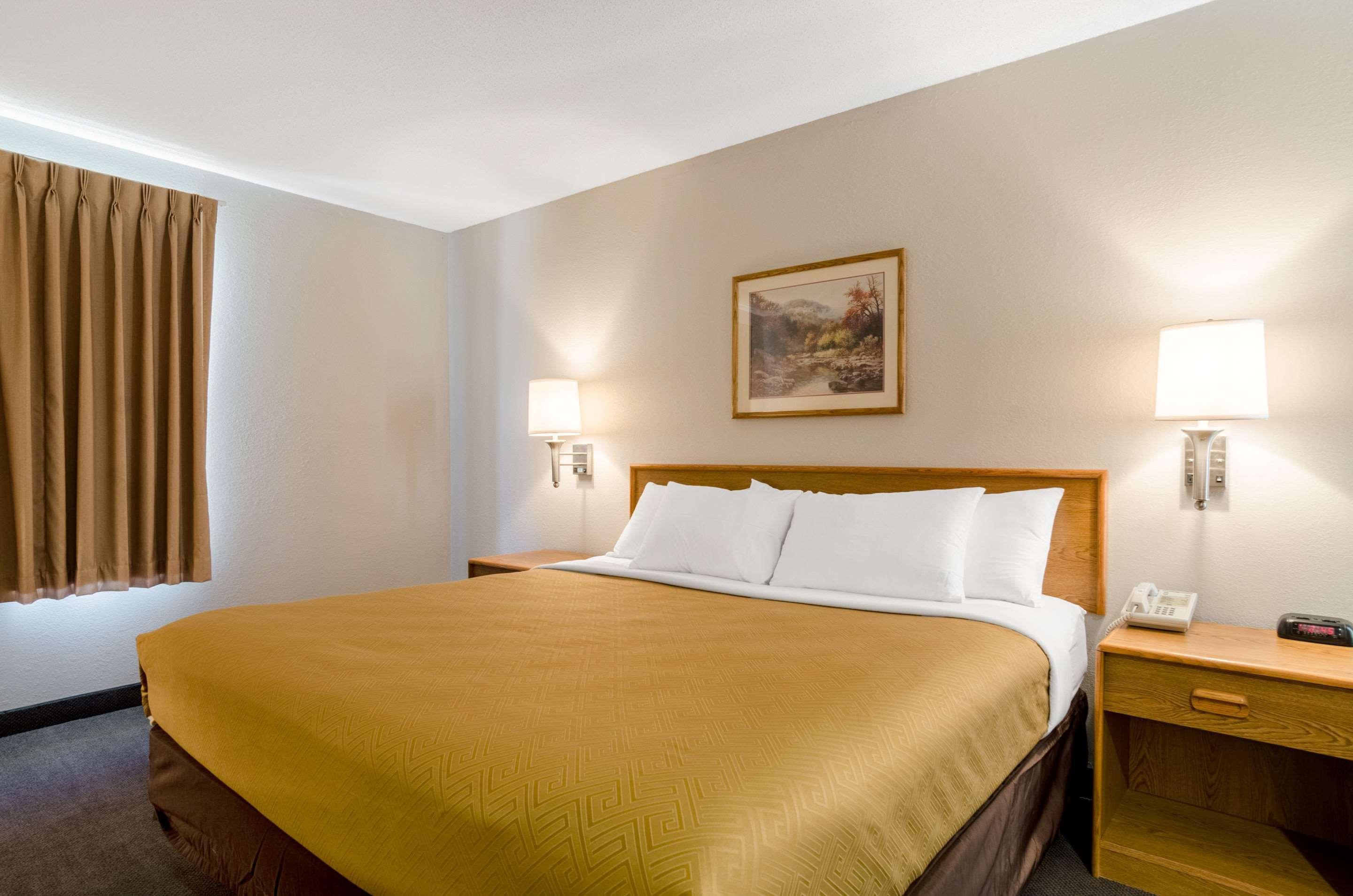 Rodeway Inn Ainsworth Luaran gambar