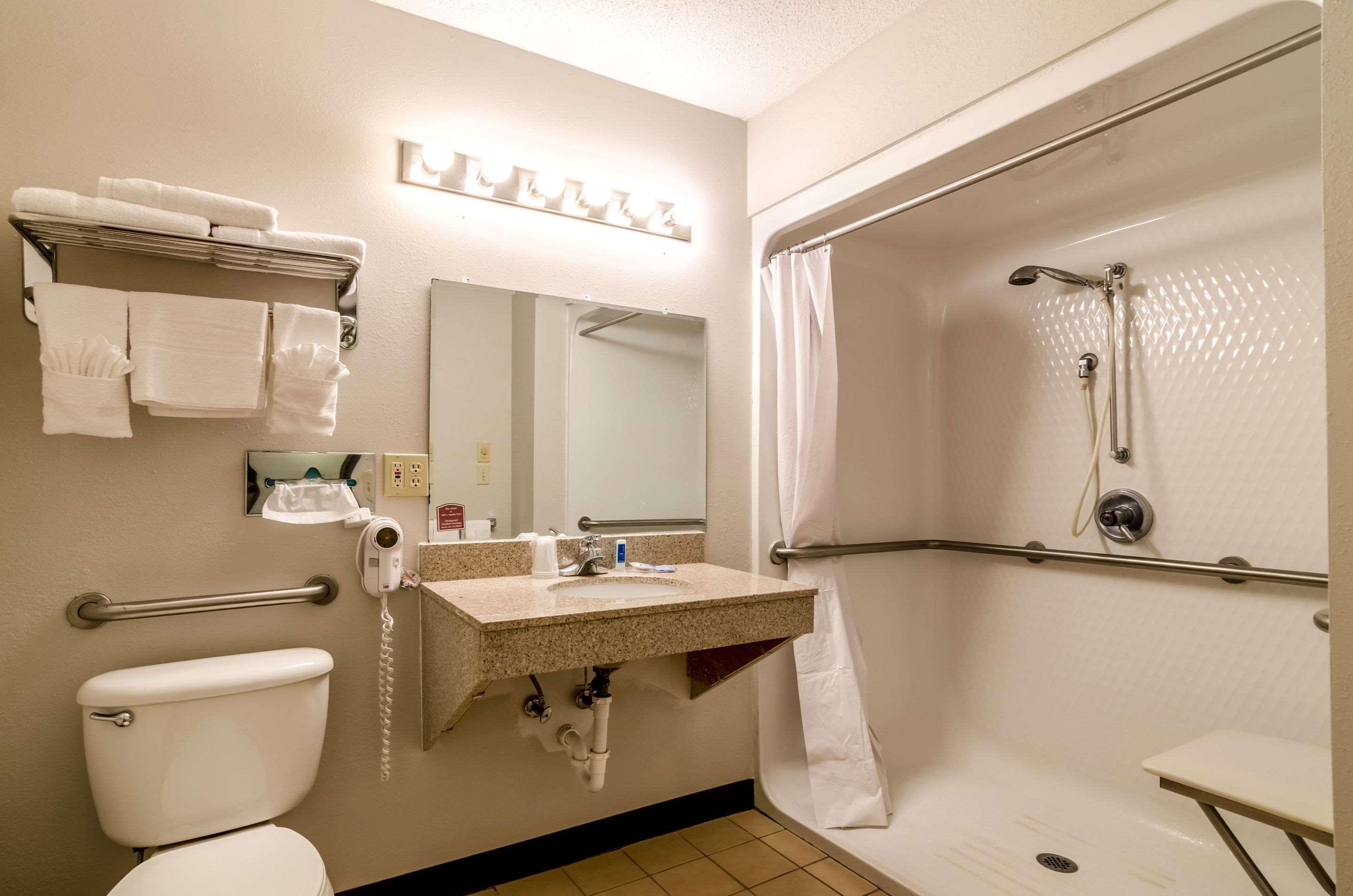 Rodeway Inn Ainsworth Luaran gambar