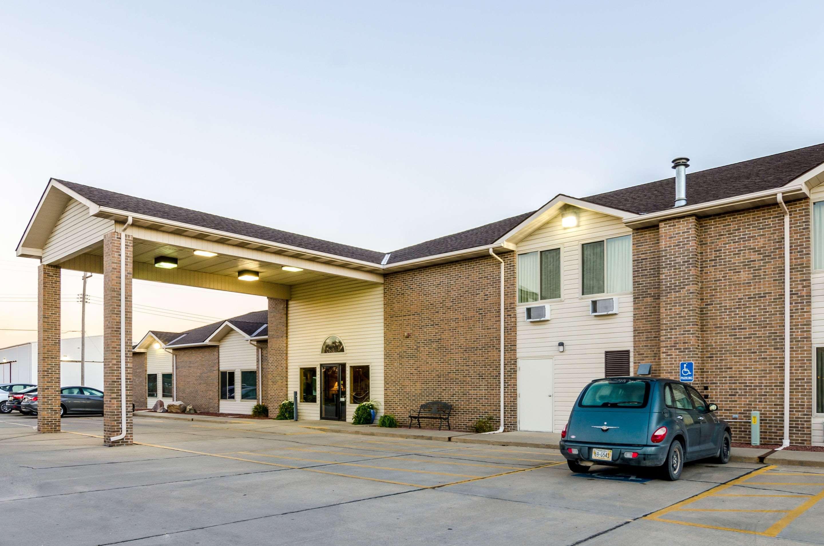 Rodeway Inn Ainsworth Luaran gambar